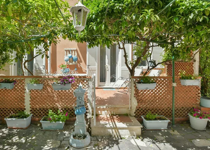 La Bouganville Holiday House